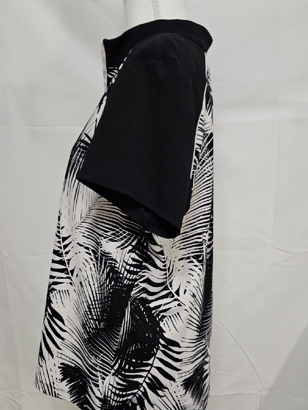 Ruby Rd. Black & White Palm-Print Quarter-Zip Polo - Picture 2 of 5